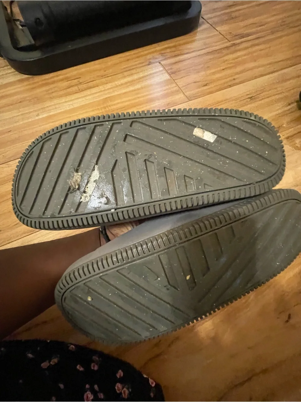 Nike Men's Slide Sandals in Light Gray